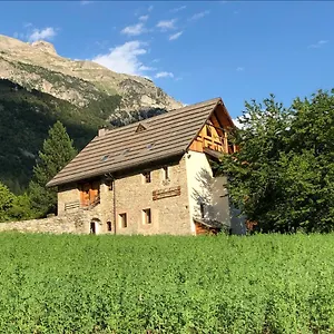 Appartement Clot Saint Joseph - Gites&chambres D'hôtes, Vallouise